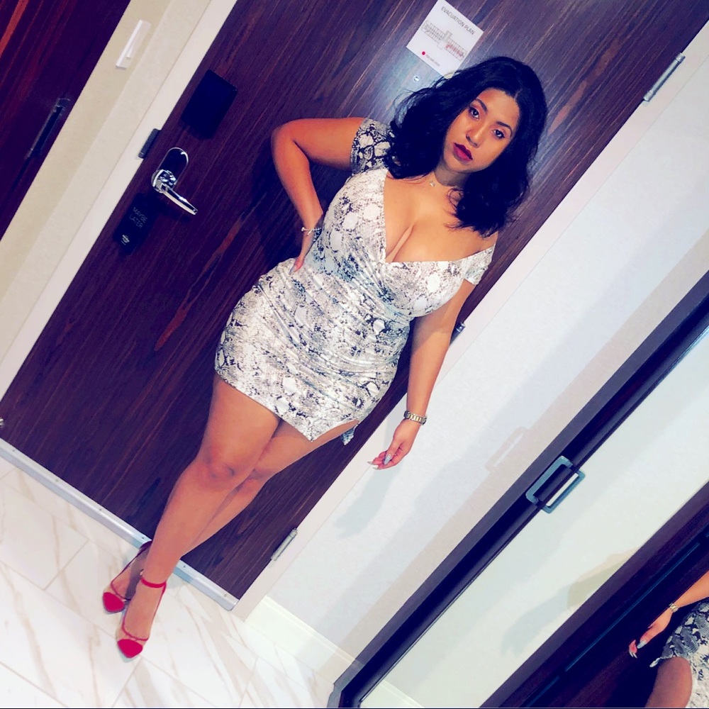 Short snake print dress